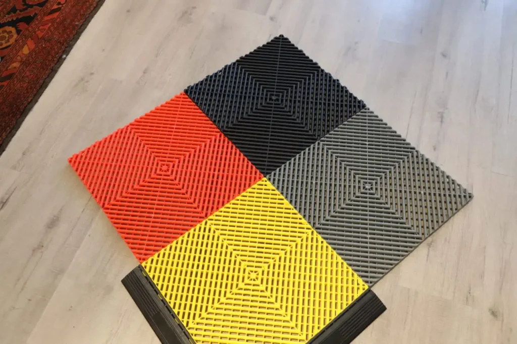 ribbed interlocking floor tile